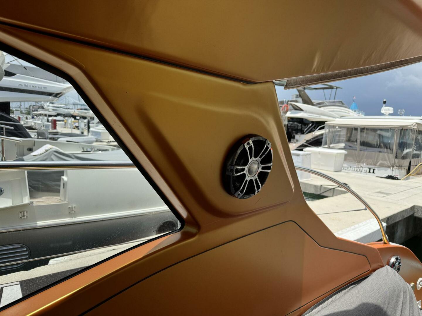 Slide: The Image of Azimut Atlantis 43 2015 - 4544041