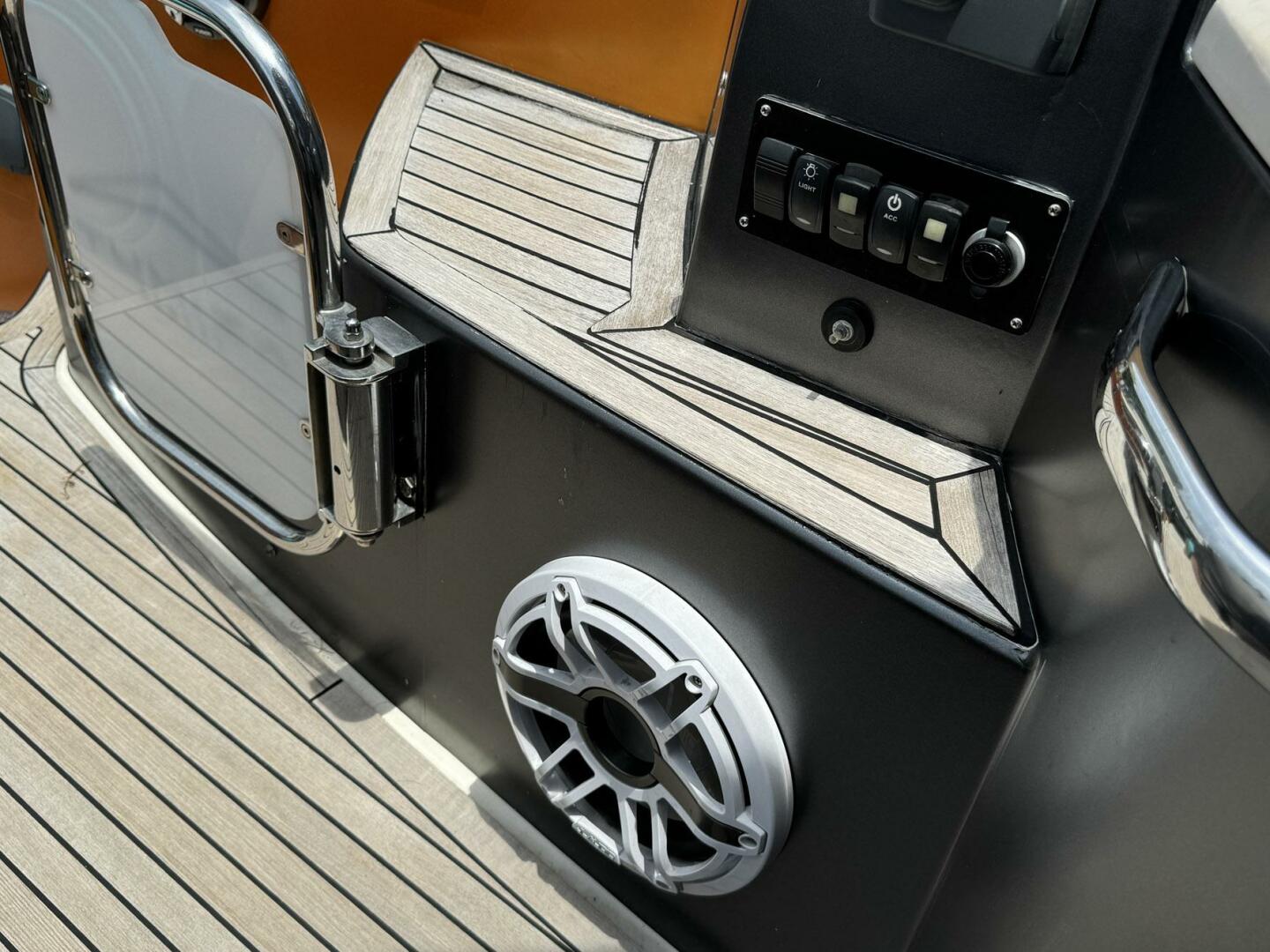 Slide: The Image of Azimut Atlantis 43 2015 - 4544044