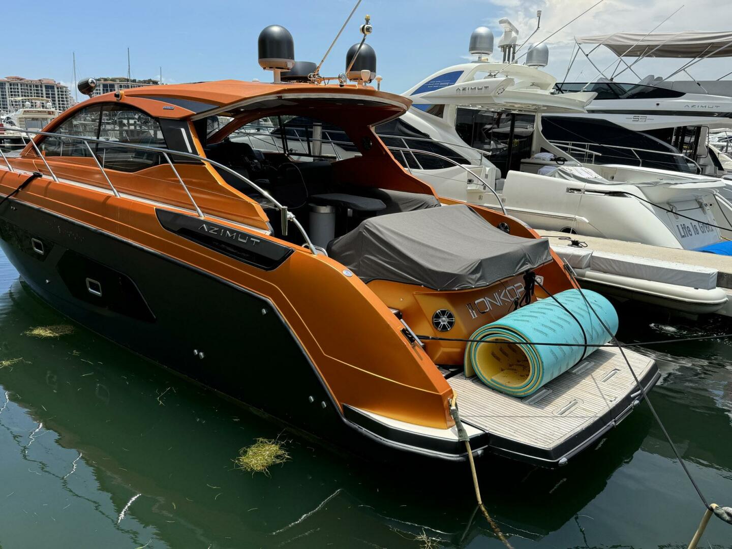 Slide: The Image of Azimut Atlantis 43 2015 - 4544047