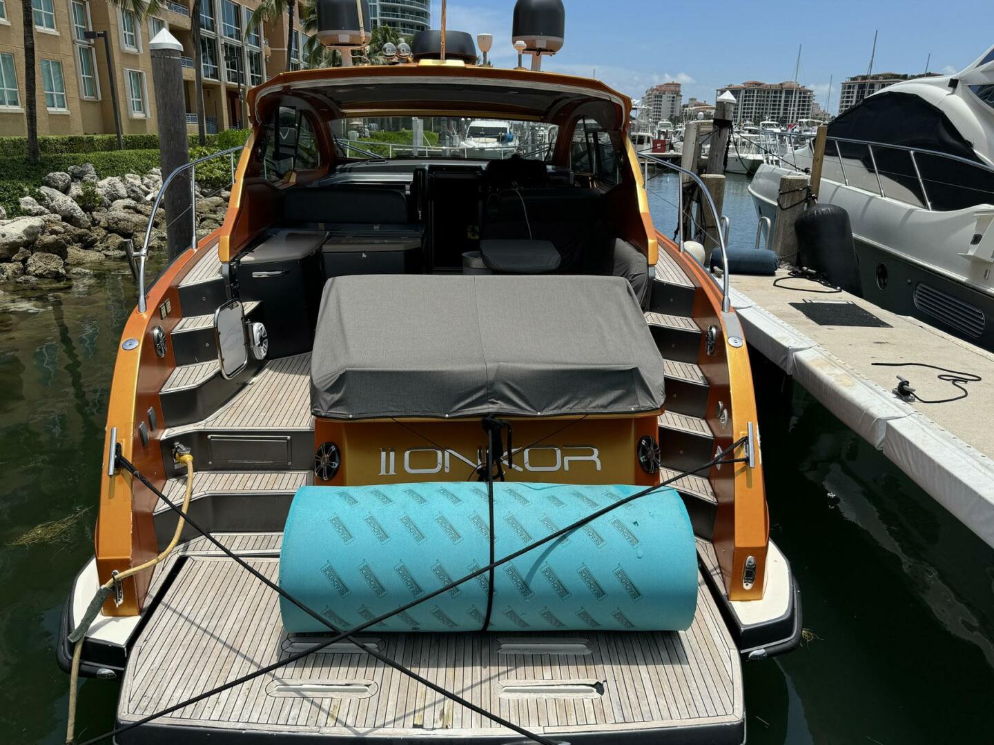 Slide: The Image of Azimut Atlantis 43 2015 - 4544048