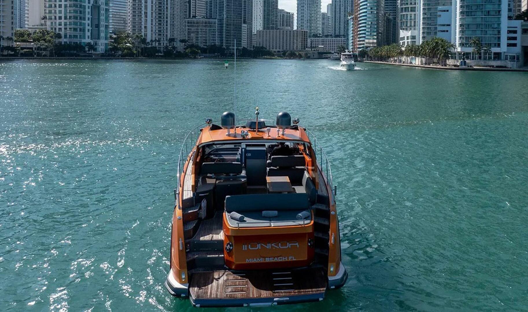 Slide: The Image of Azimut Atlantis 43 2015 - 4544050