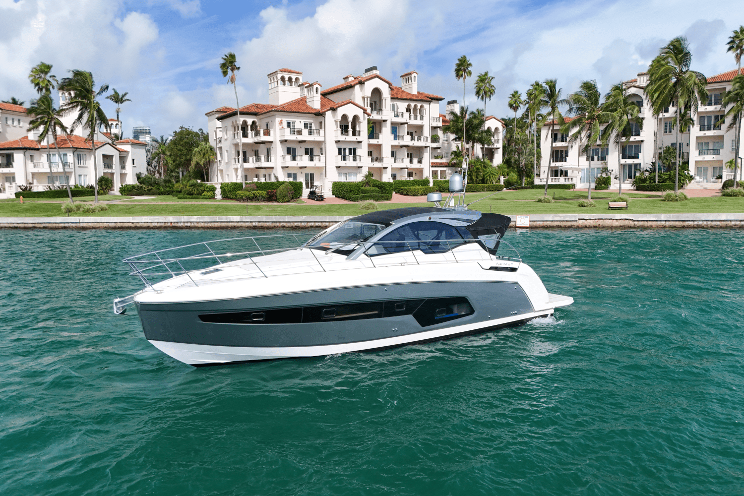 Slide: The Image of Azimut Atlantis 45 2022 - 0