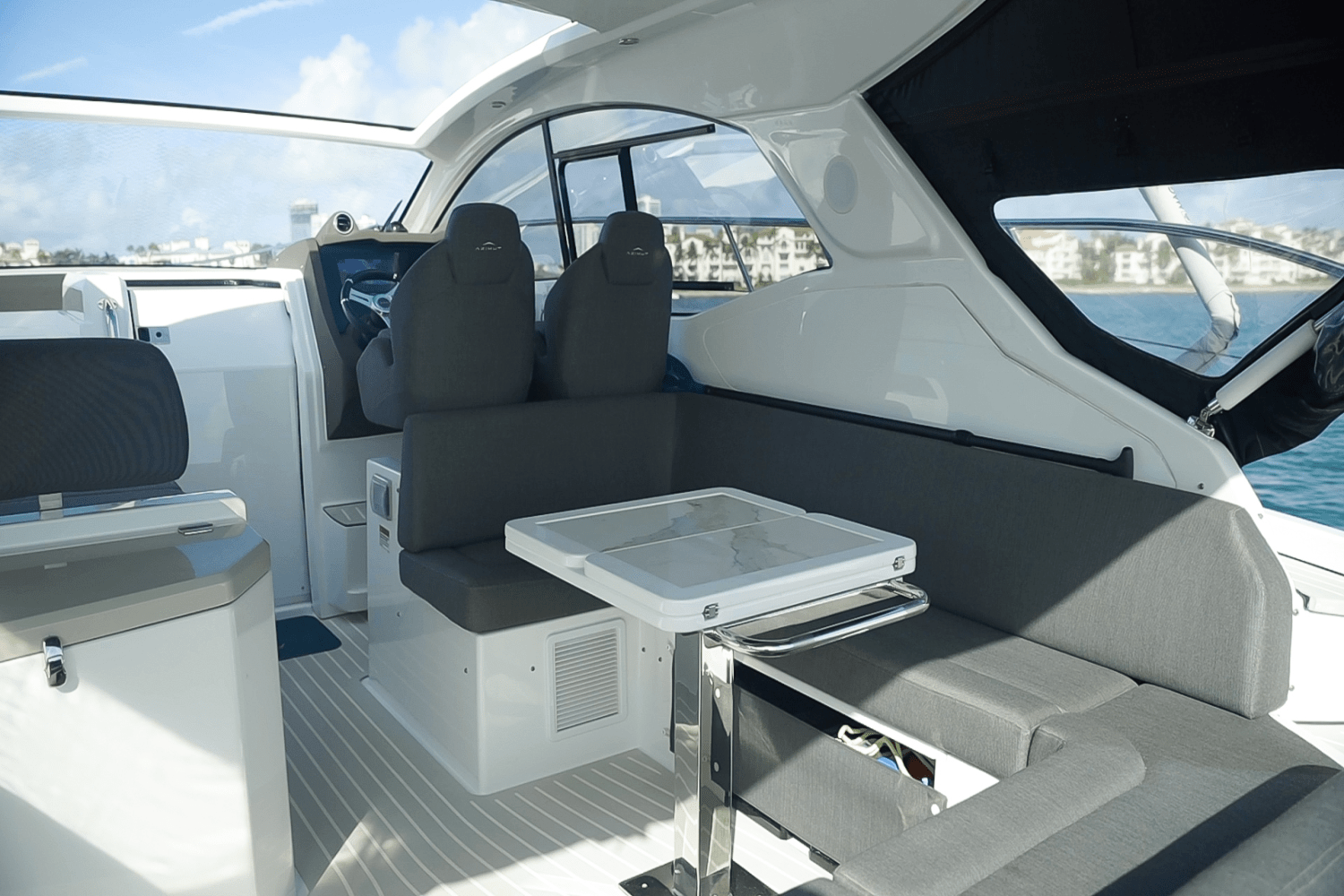 Slide: The Image of Azimut Atlantis 45 2022 - 13