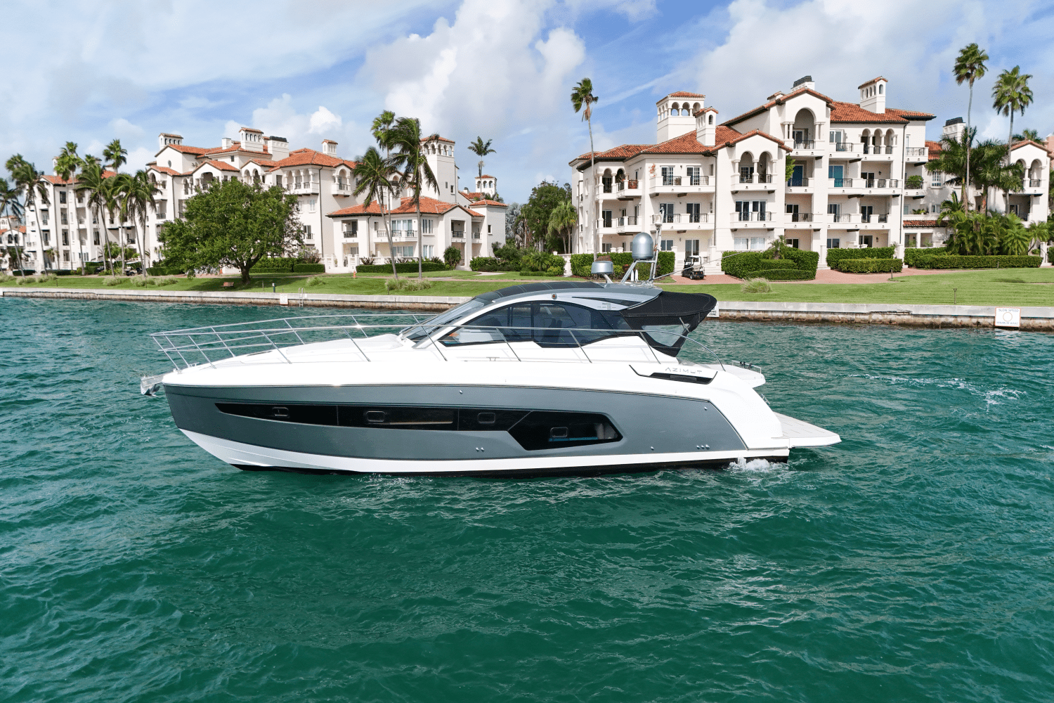Slide: The Image of Azimut Atlantis 45 2022 - 2