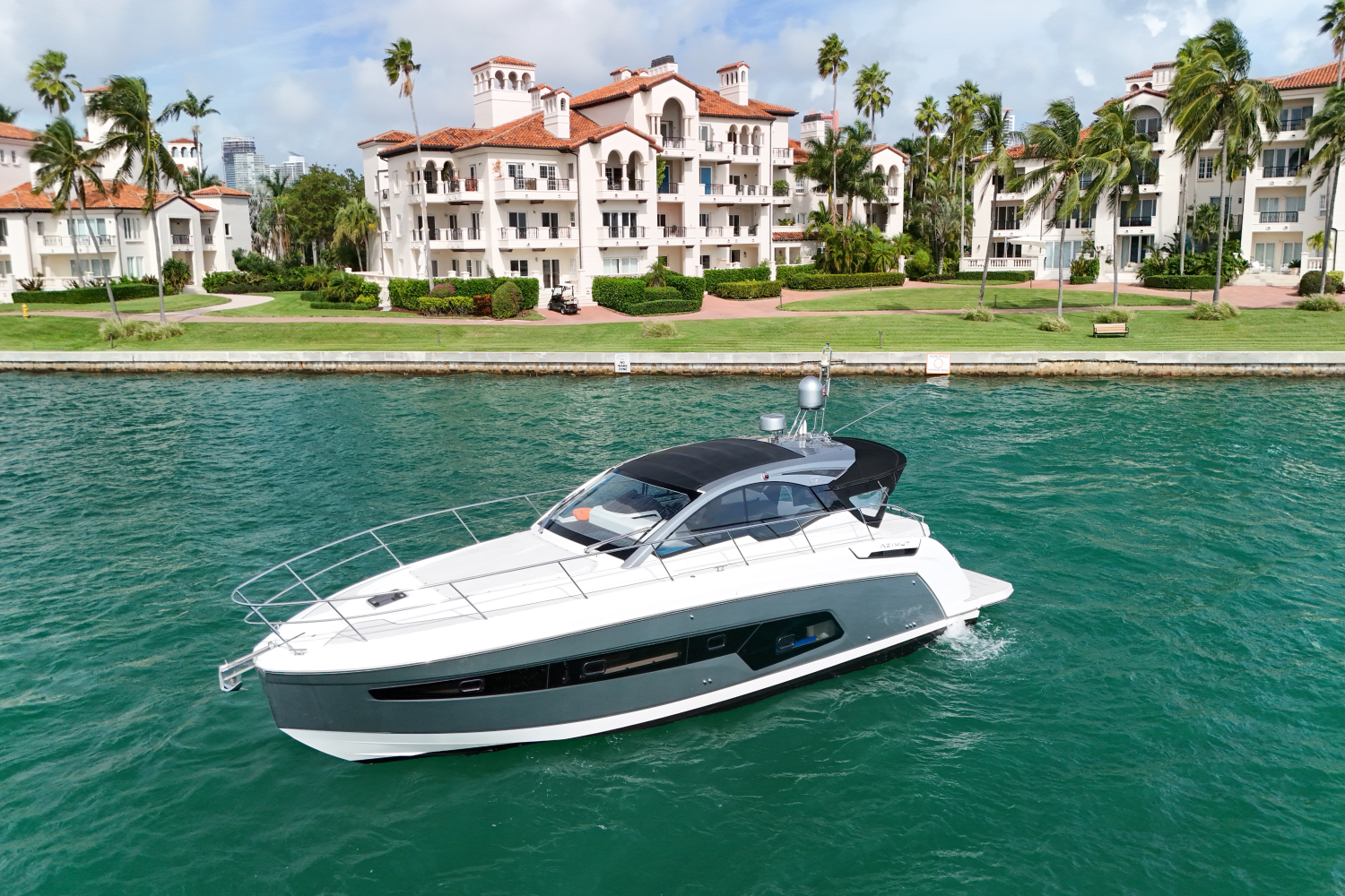 Slide: The Image of Azimut Atlantis 45 2022 - 3