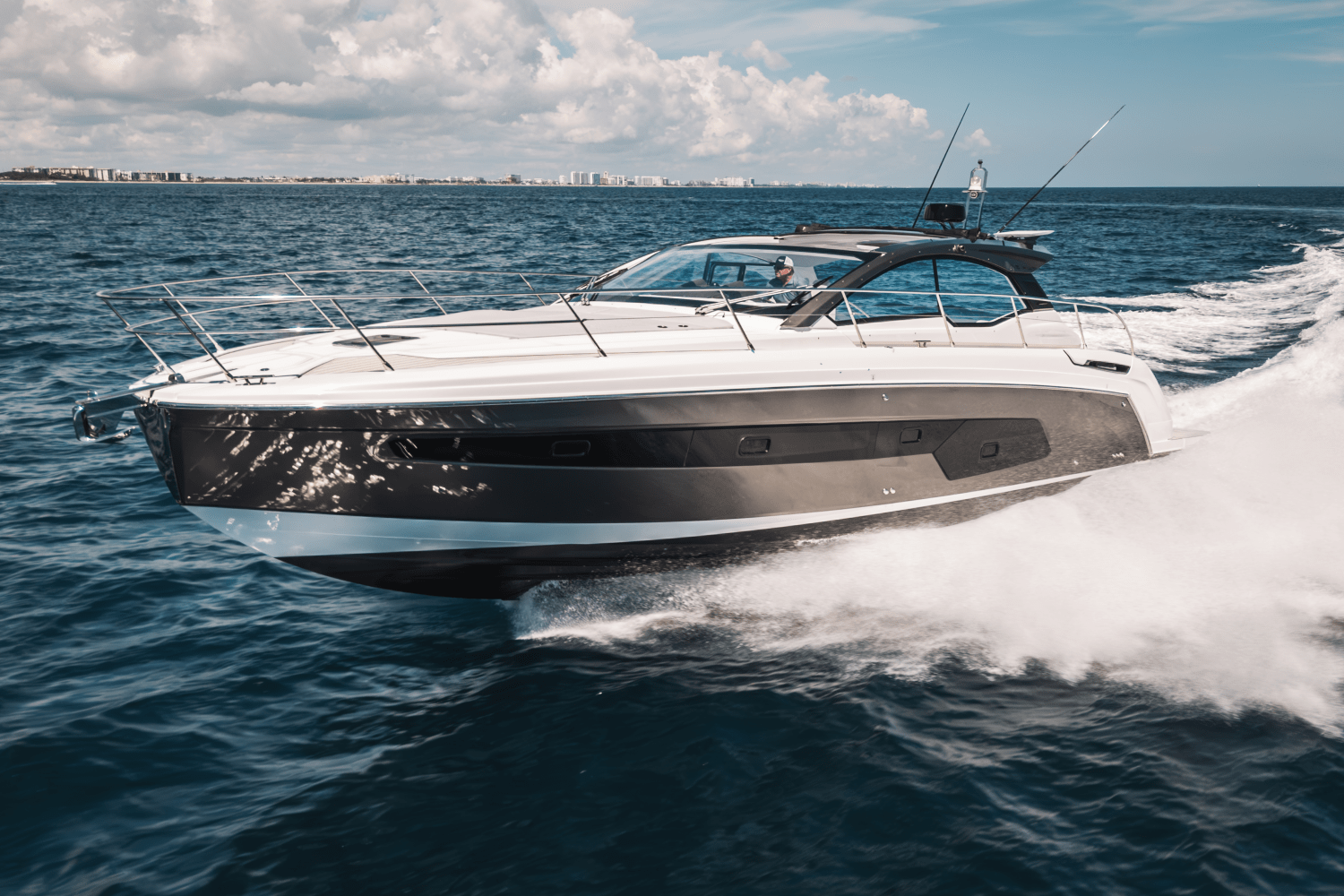 Slide: The Image of Azimut ATLANTIS 45 2025 - 0