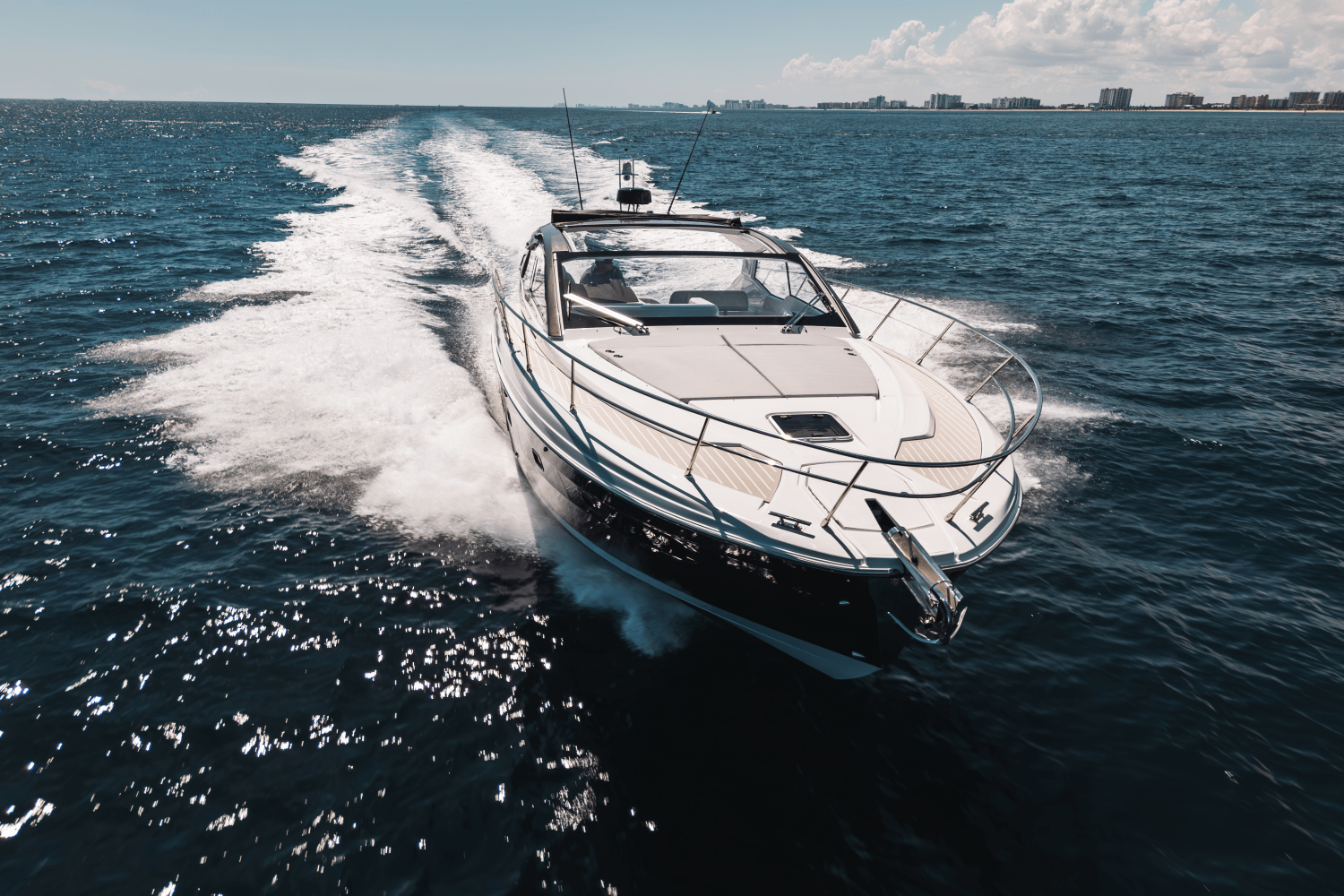 Slide: The Image of Azimut ATLANTIS 45 2025 - 1