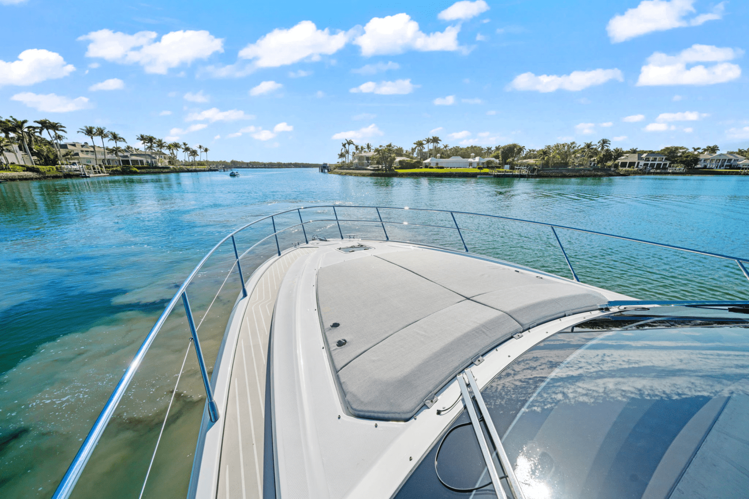 Slide: The Image of Azimut ATLANTIS 45 2025 - 18