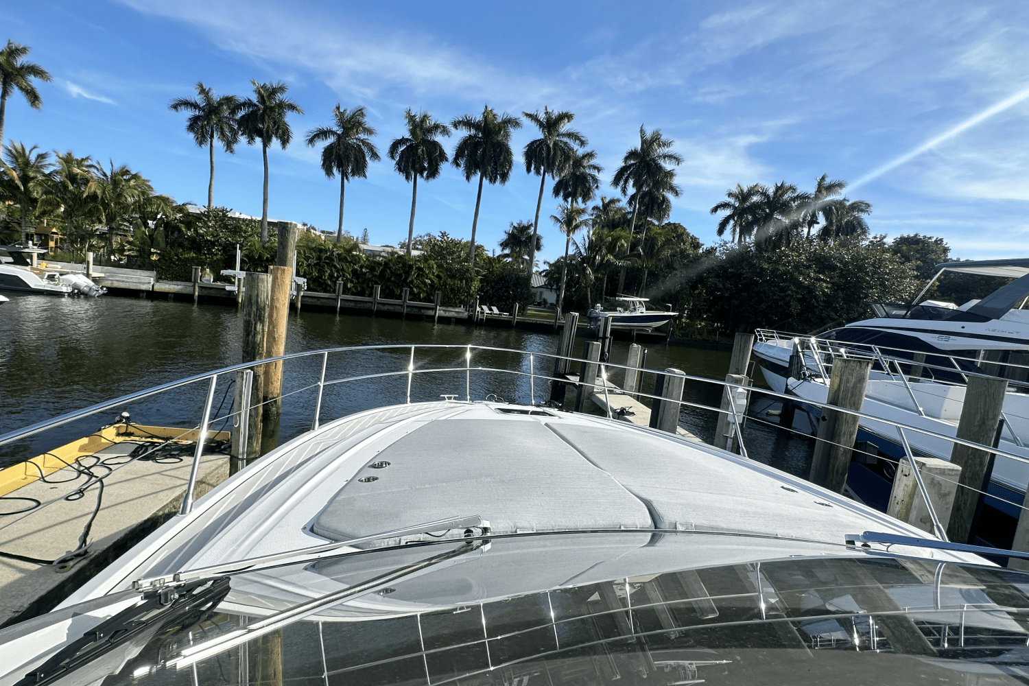 Slide: The Image of Azimut ATLANTIS 45 2025 - 25