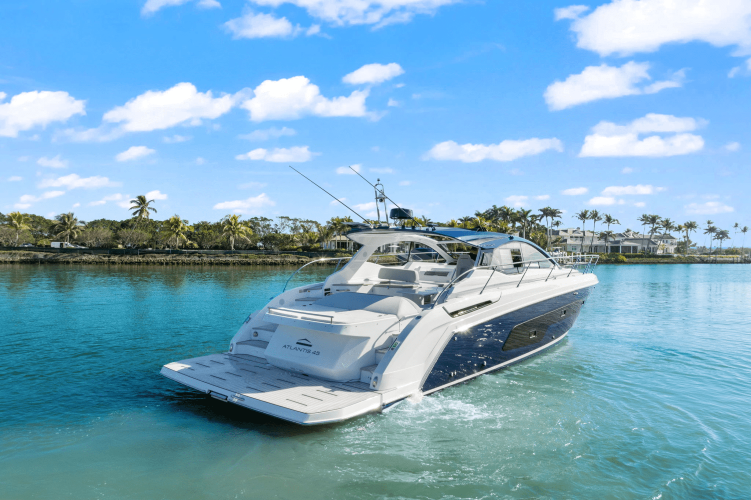 Slide: The Image of Azimut ATLANTIS 45 2025 - 6