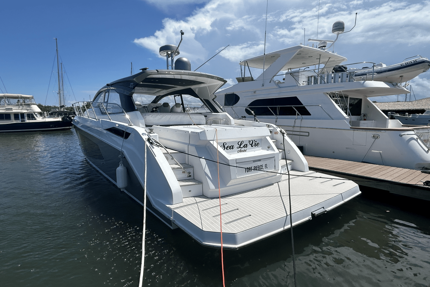 Slide: The Image of Azimut ATLANTIS 51 2021 - 1