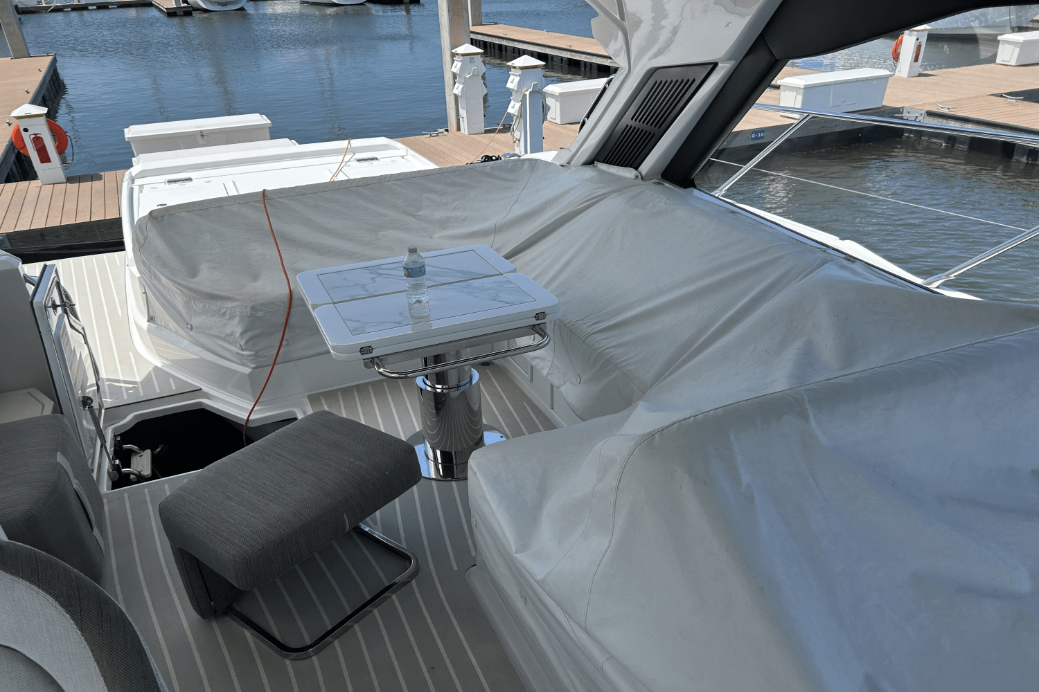 Slide: The Image of Azimut ATLANTIS 51 2021 - 18