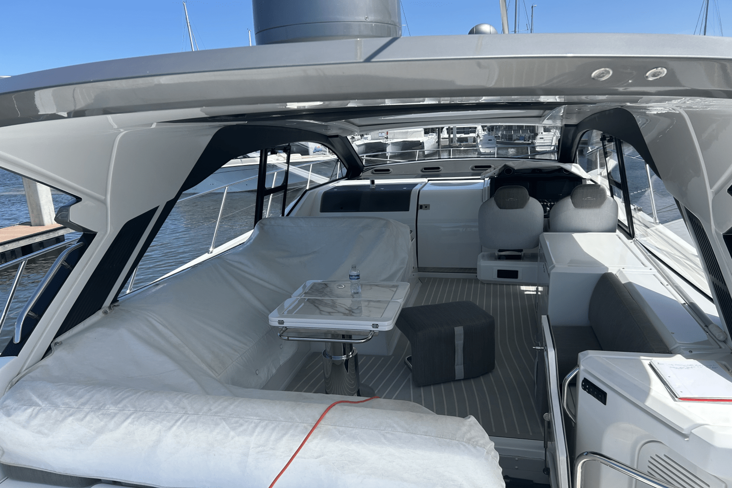 Slide: The Image of Azimut ATLANTIS 51 2021 - 19