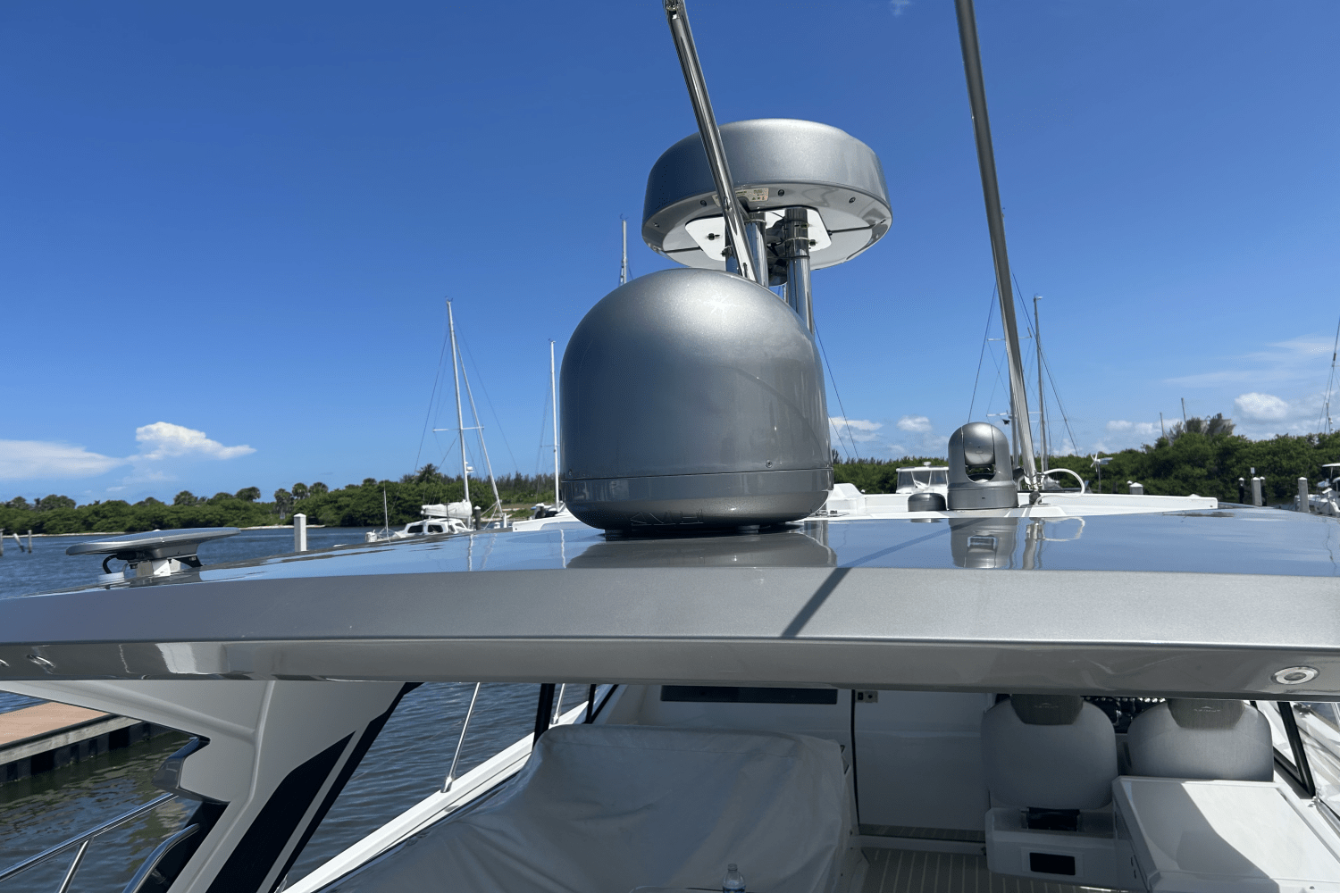 Slide: The Image of Azimut ATLANTIS 51 2021 - 20