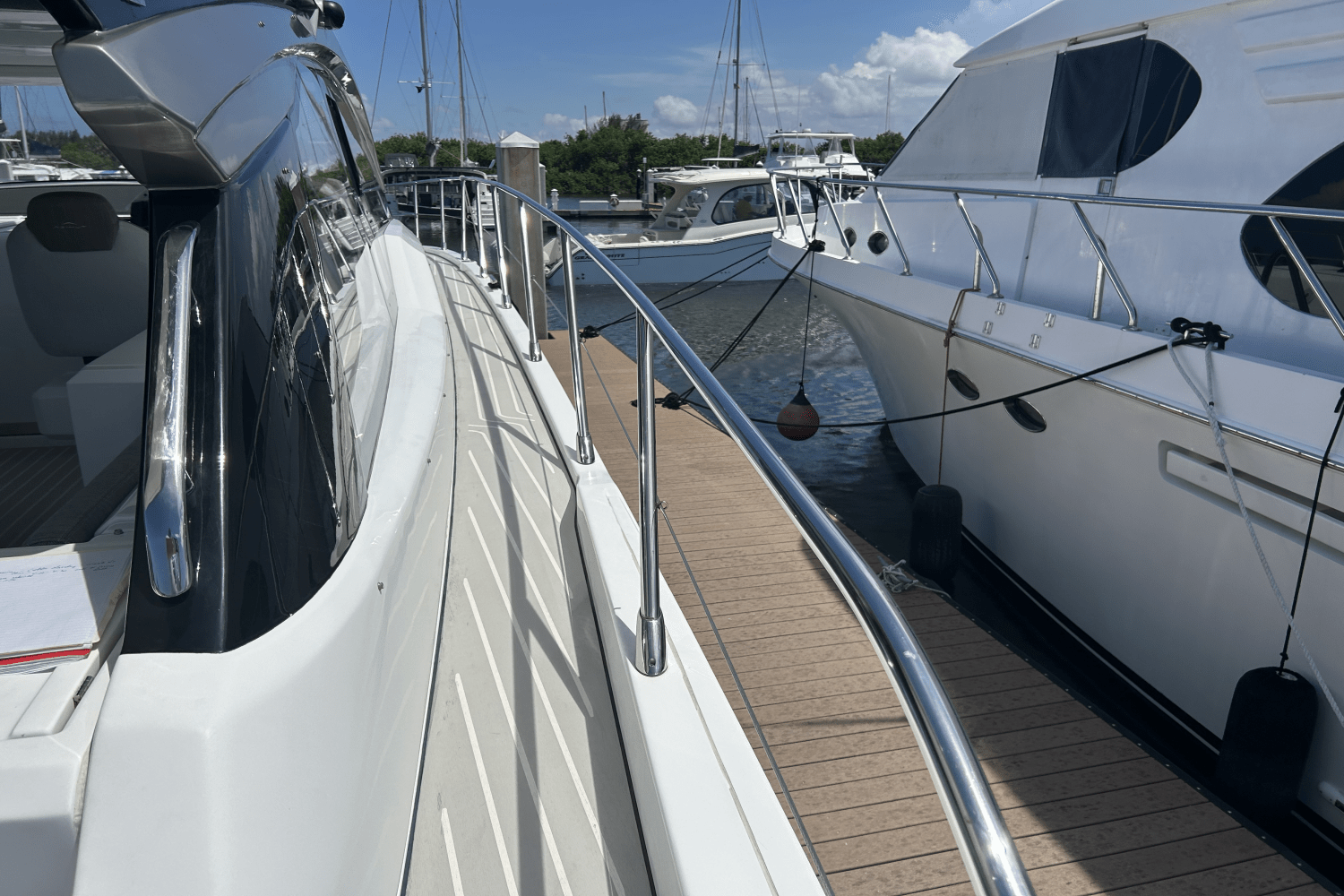 Slide: The Image of Azimut ATLANTIS 51 2021 - 22