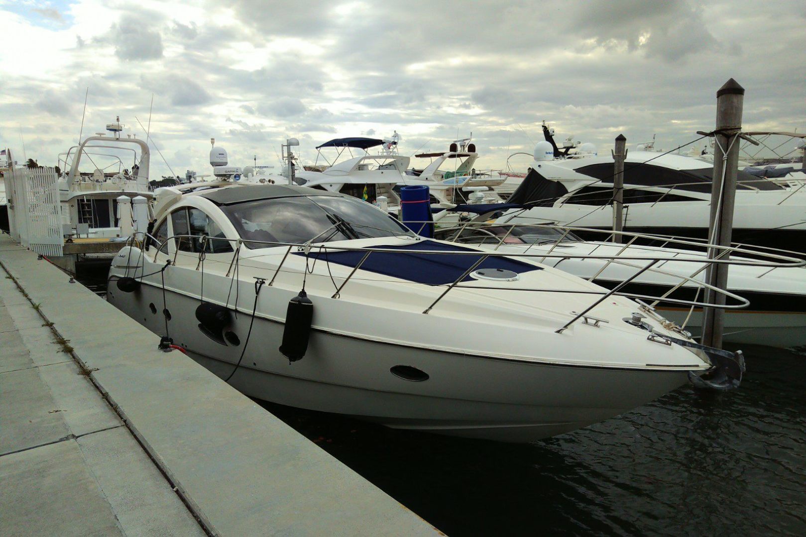 Slide: The Image of Azimut Atlantis 54 2010 - 1627969