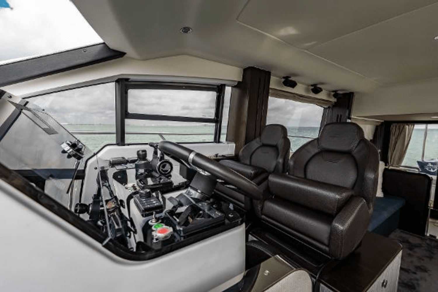 Slide: The Image of Azimut FLY 2022 - 14