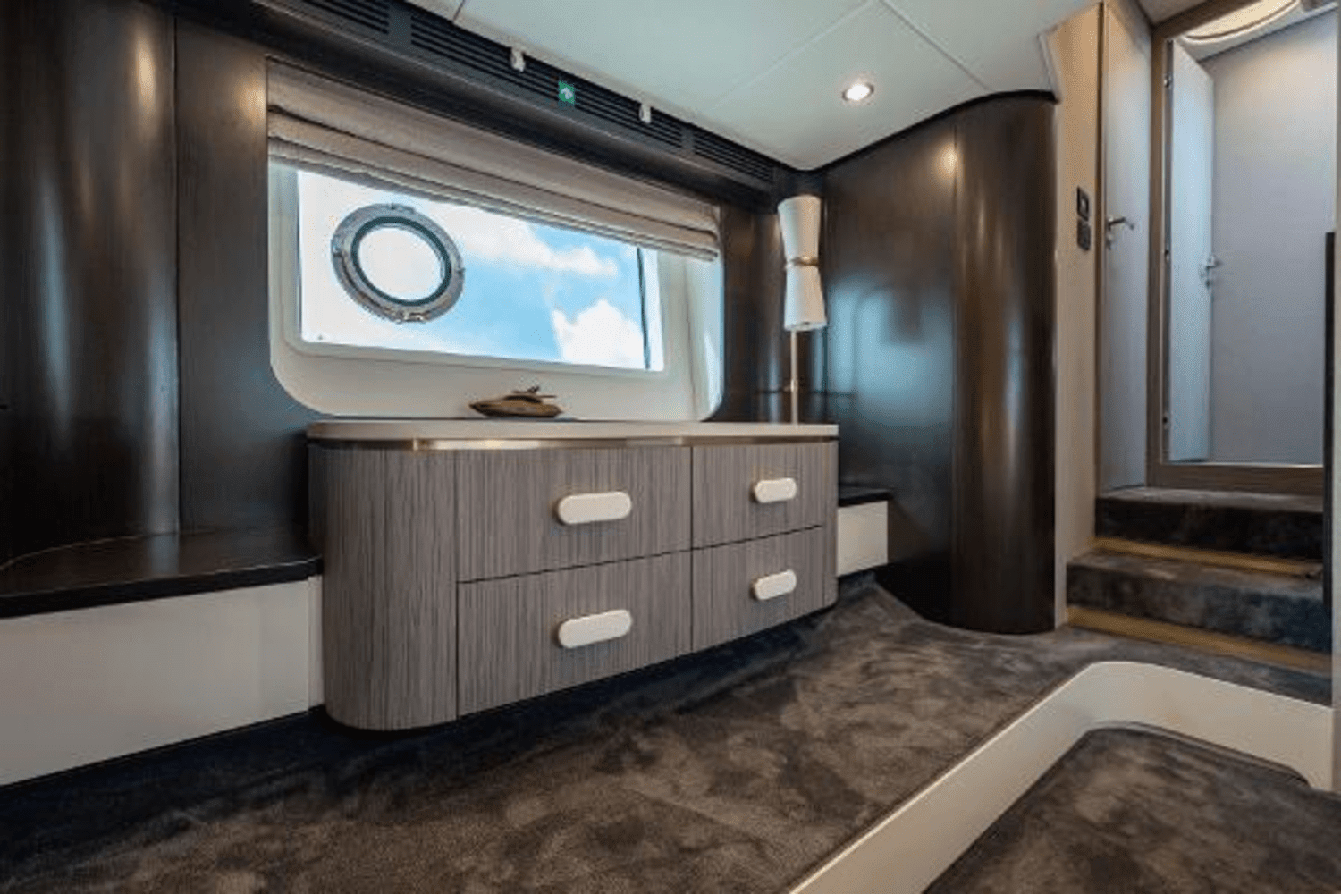 Slide: The Image of Azimut FLY 2022 - 19