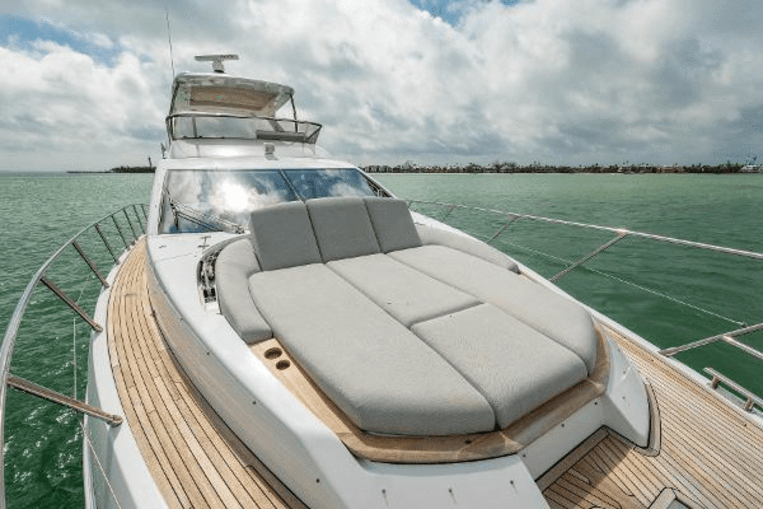 Slide: The Image of Azimut FLY 2022 - 27