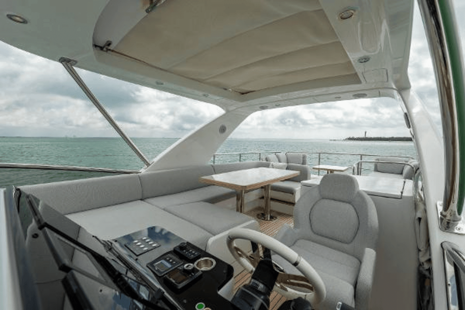 Slide: The Image of Azimut FLY 2022 - 36