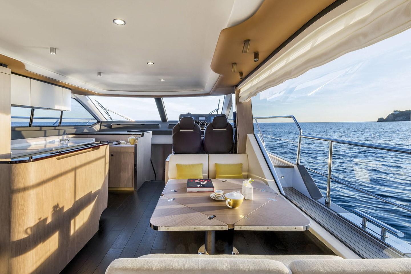 Slide: The Image of Azimut FLY 60 2024 - 13