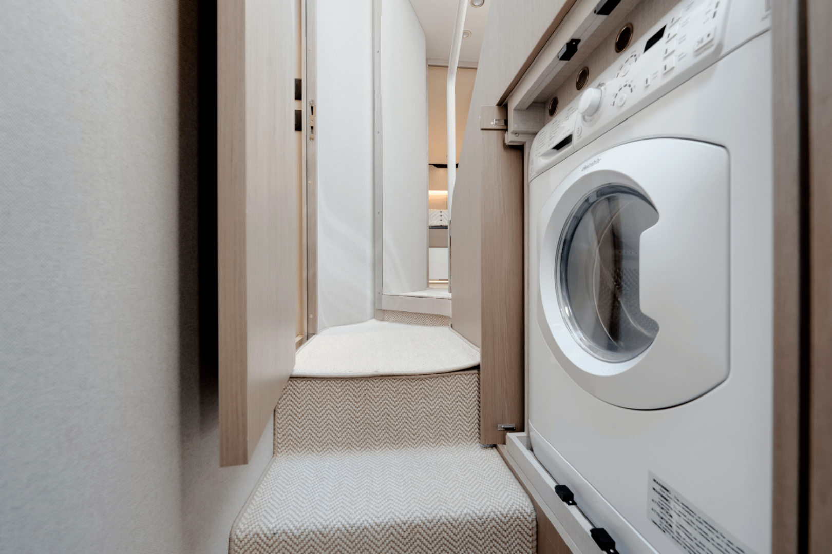 Slide: The Image of Azimut Fly 60 2025 - 4475141