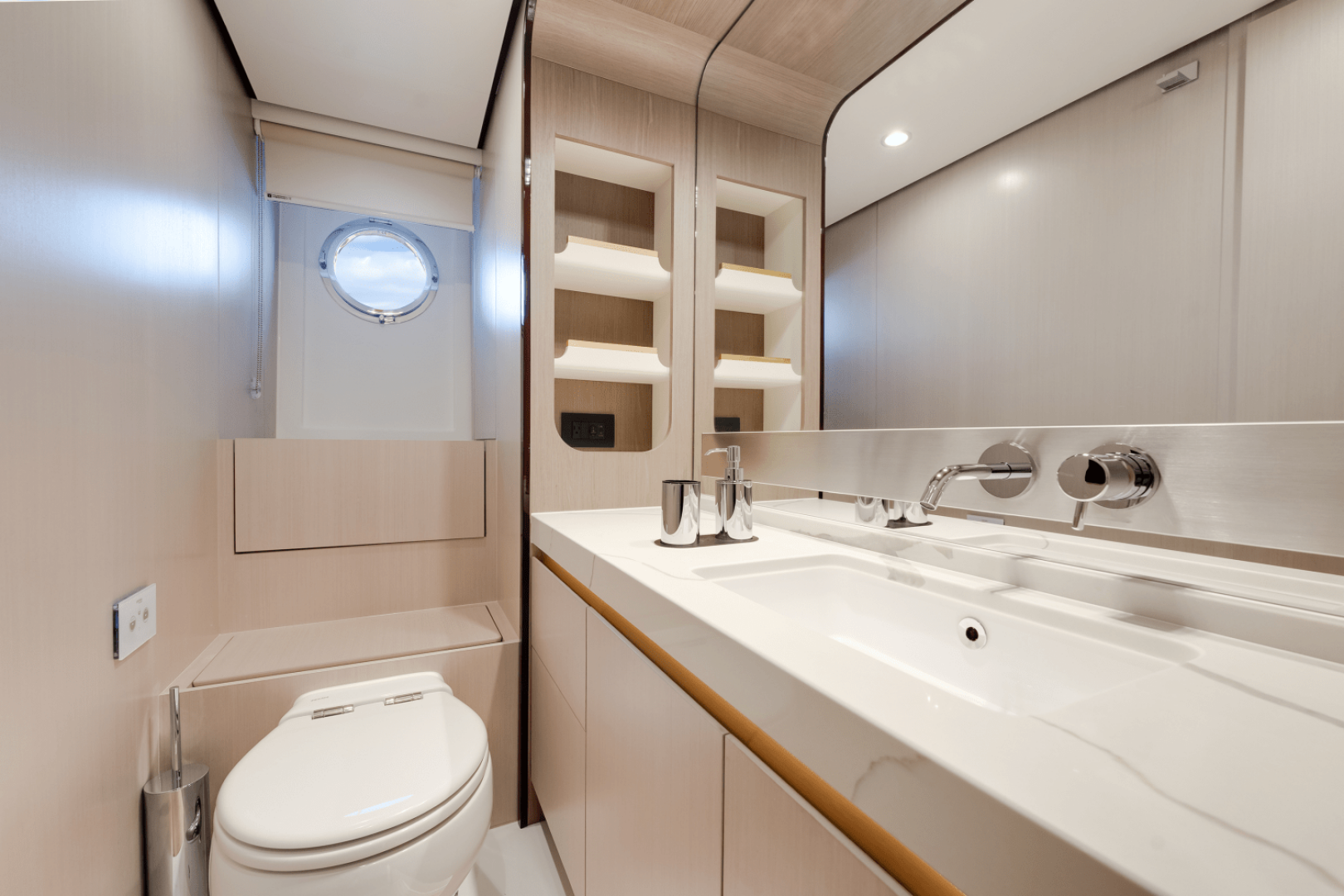 Slide: The Image of Azimut Fly 60 2025 - 4475145