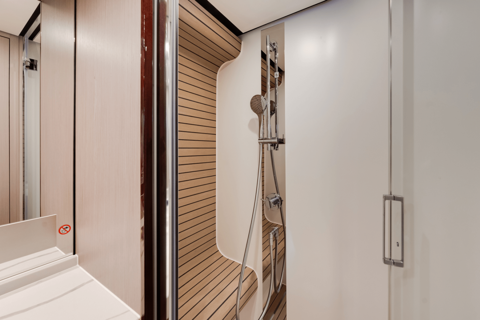 Slide: The Image of Azimut Fly 60 2025 - 4475146