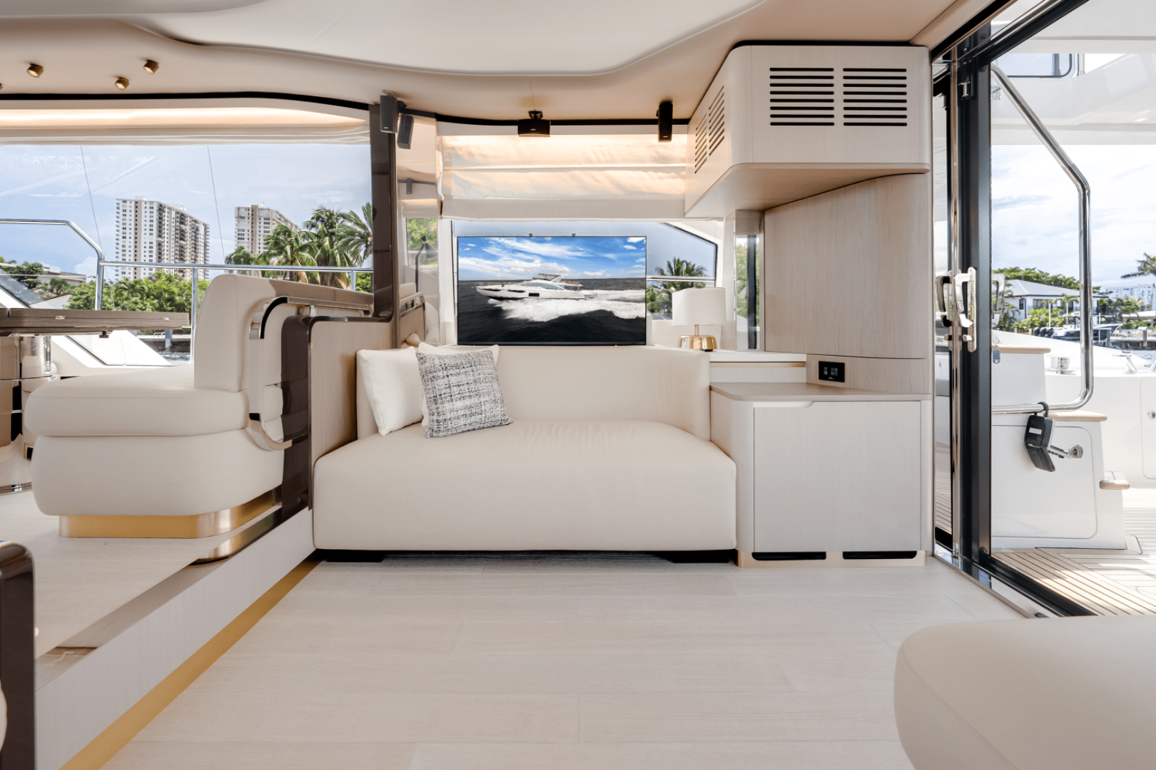 Slide: The Image of Azimut Fly 60 2025 - 4475151