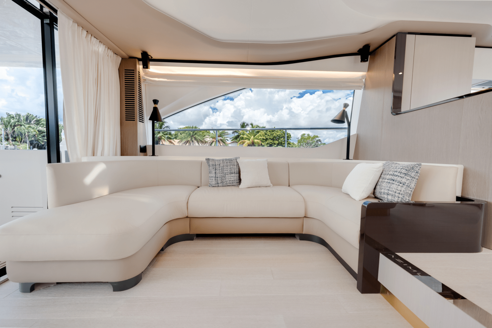 Slide: The Image of Azimut Fly 60 2025 - 4475152