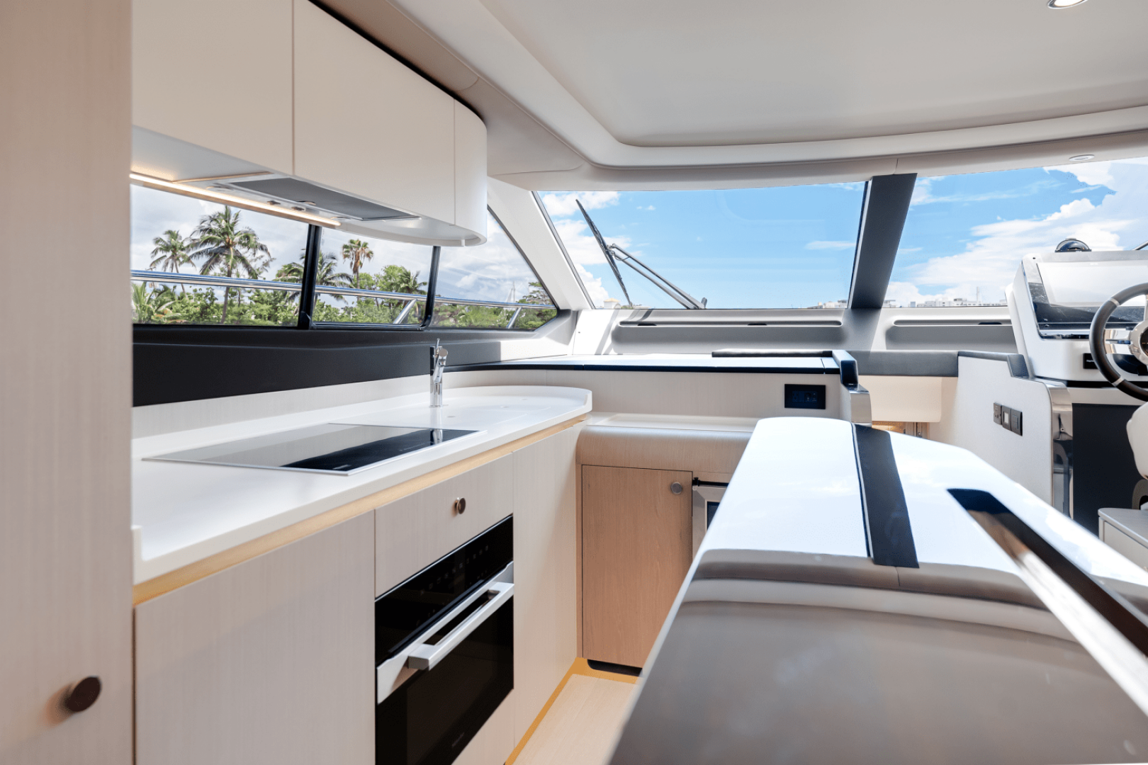 Slide: The Image of Azimut Fly 60 2025 - 4475155
