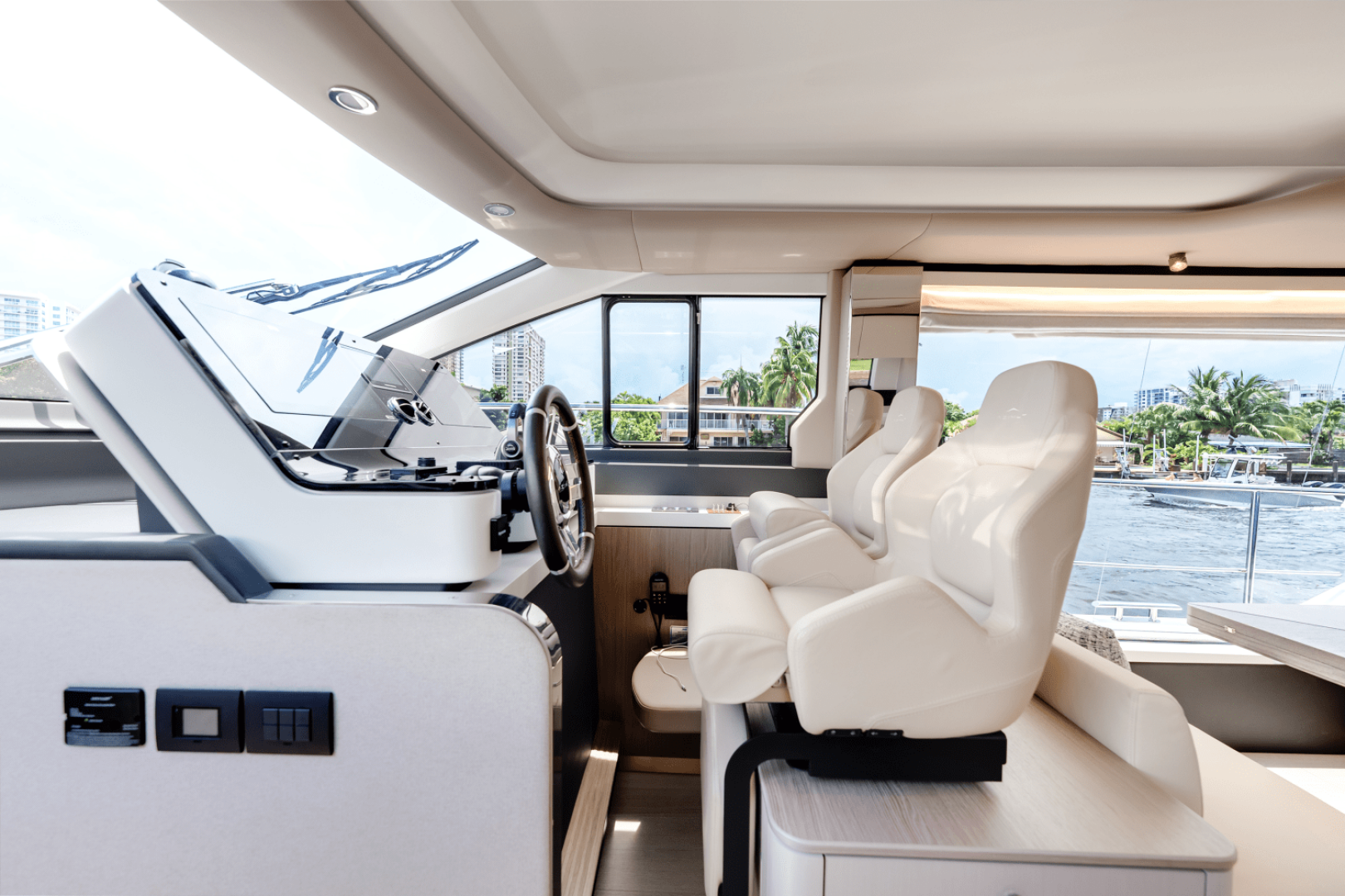 Slide: The Image of Azimut Fly 60 2025 - 4475158