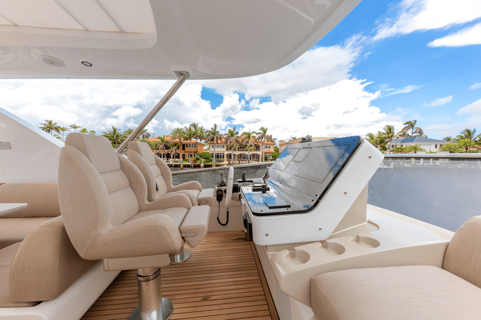 Slide: The Image of Azimut Fly 60 2025 - 4475176