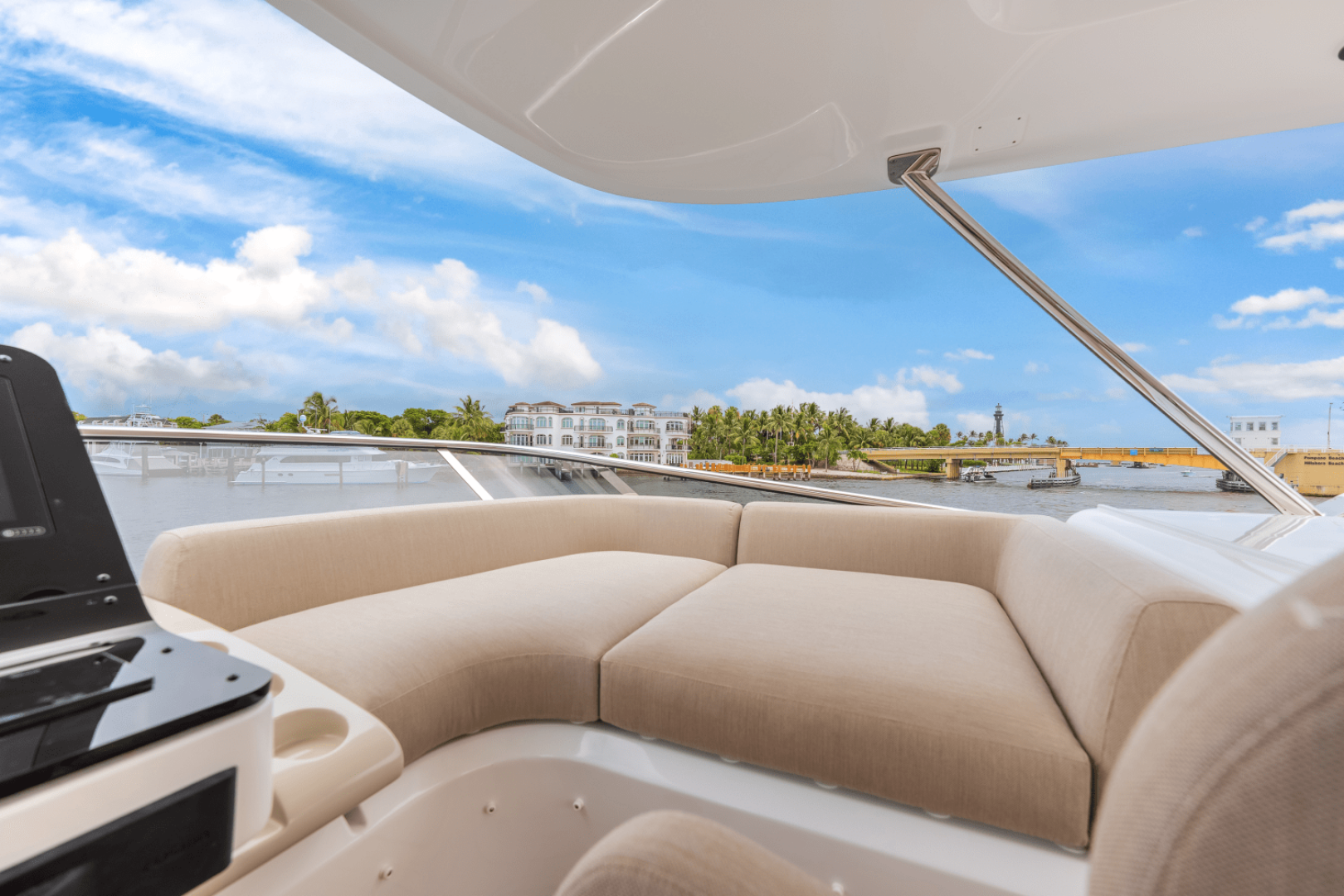 Slide: The Image of Azimut Fly 60 2025 - 4475177