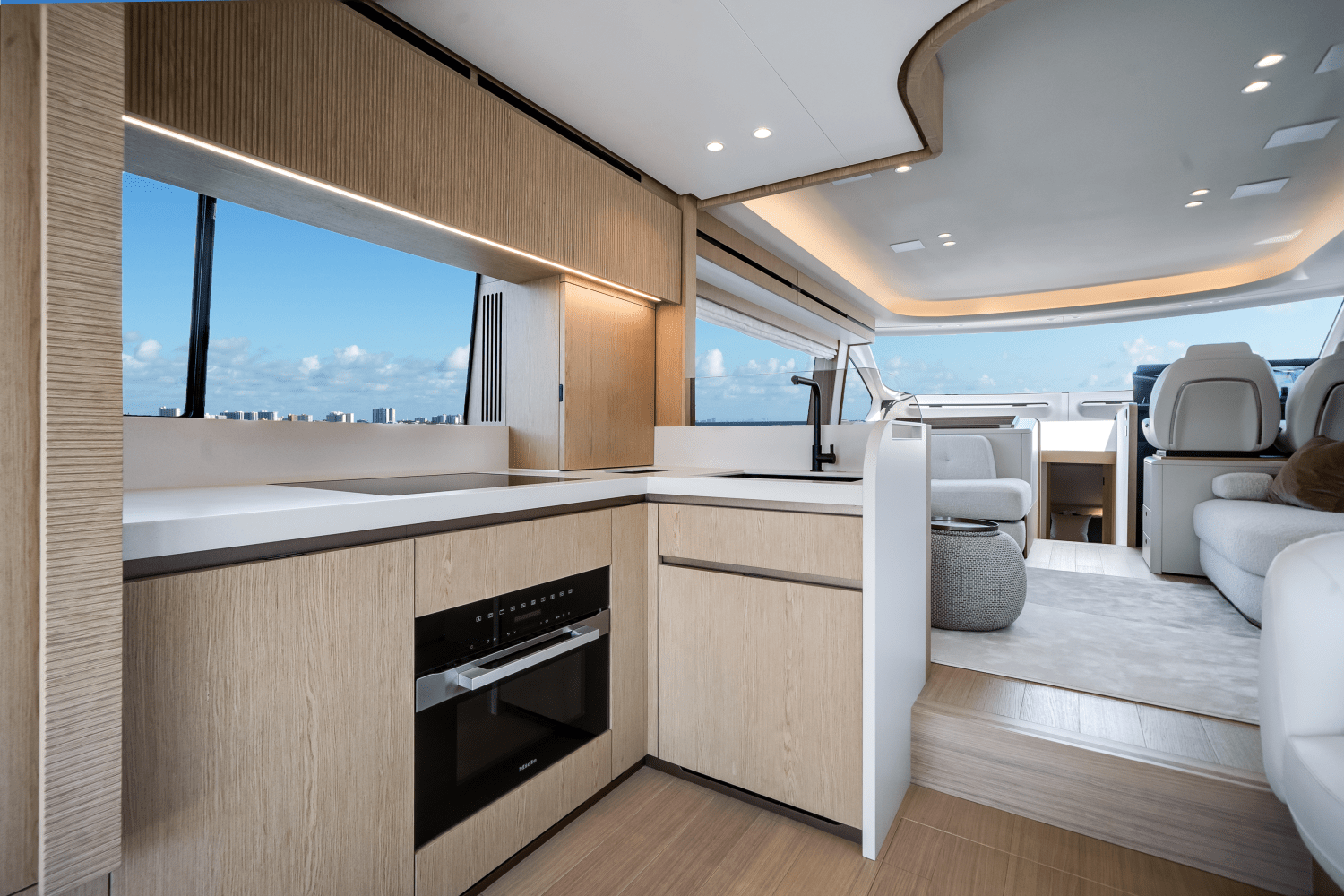 Slide: The Image of Azimut Fly 62 2025 - 20