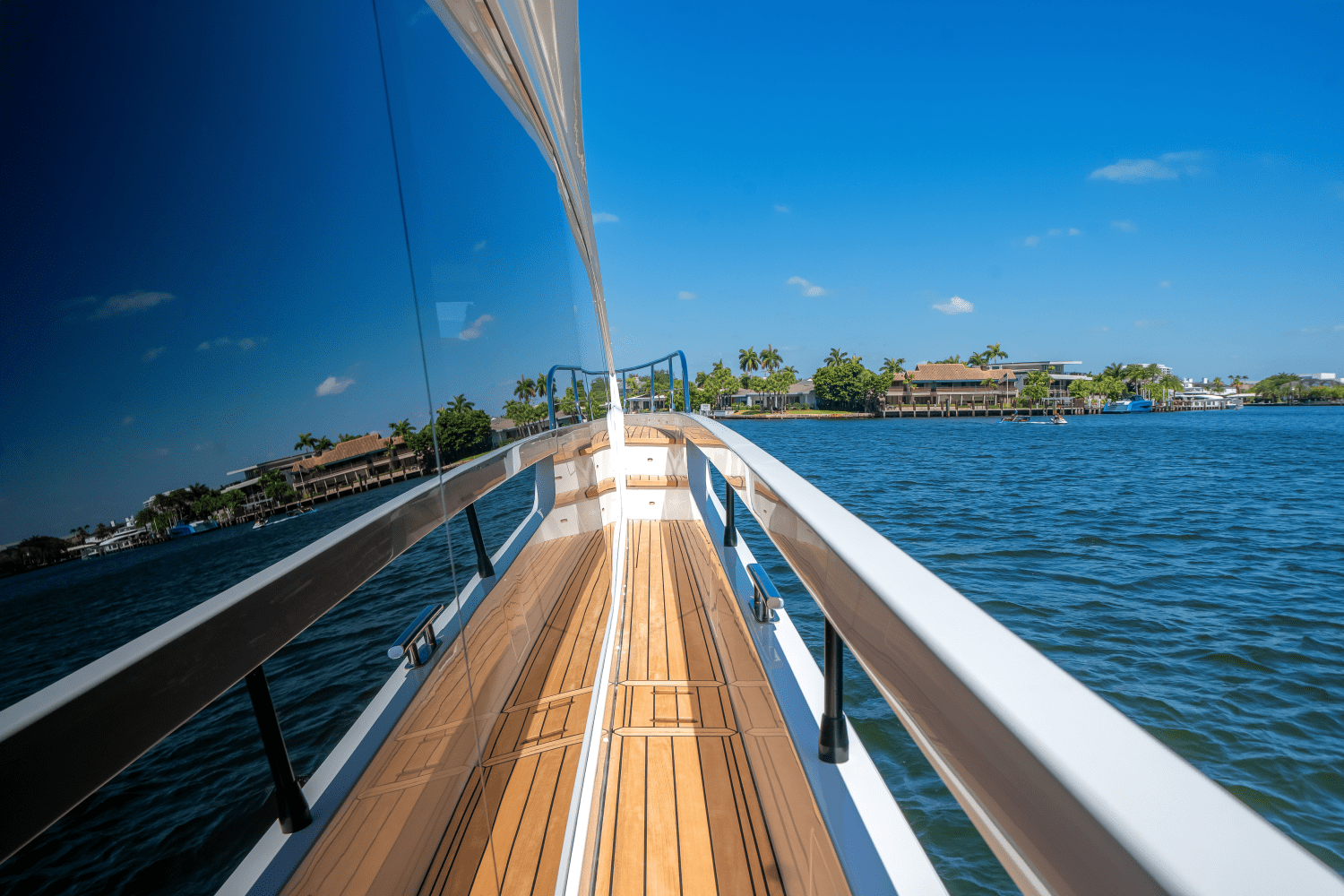 Slide: The Image of Azimut Fly 62 2025 - 50