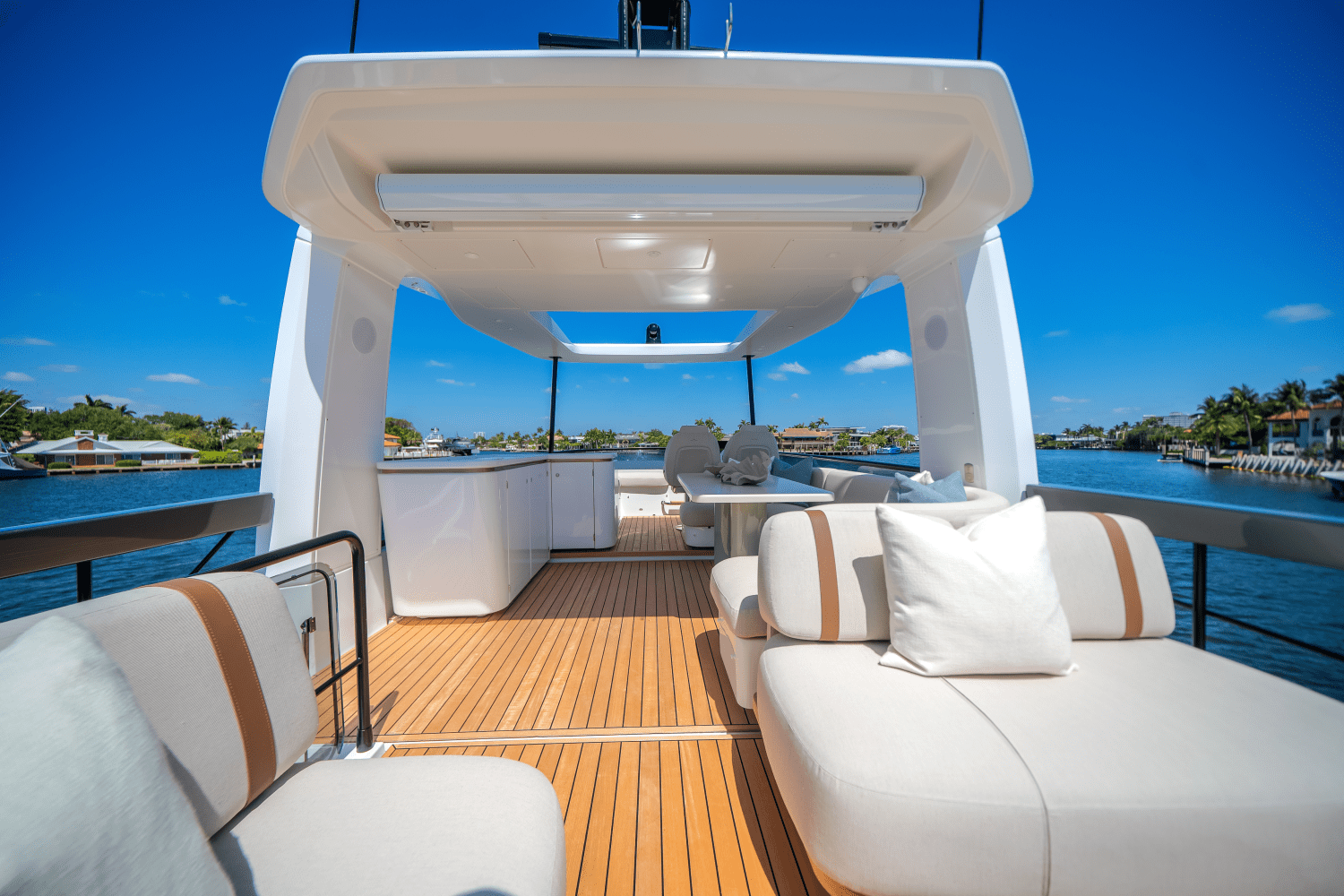 Slide: The Image of Azimut Fly 62 2025 - 55