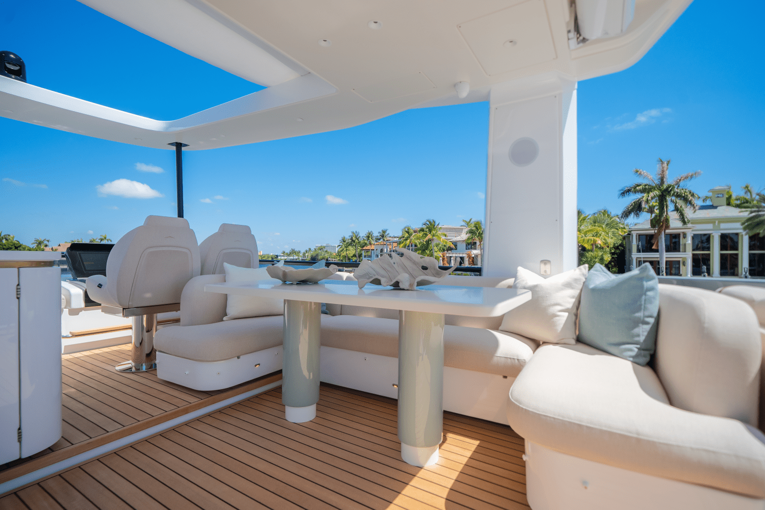 Slide: The Image of Azimut Fly 62 2025 - 58