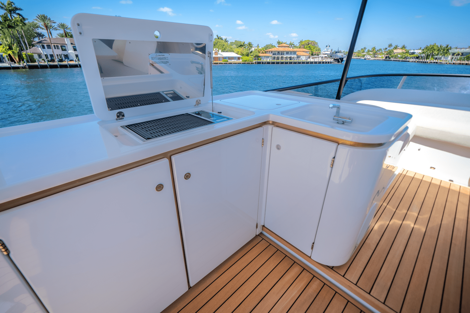 Slide: The Image of Azimut Fly 62 2025 - 59
