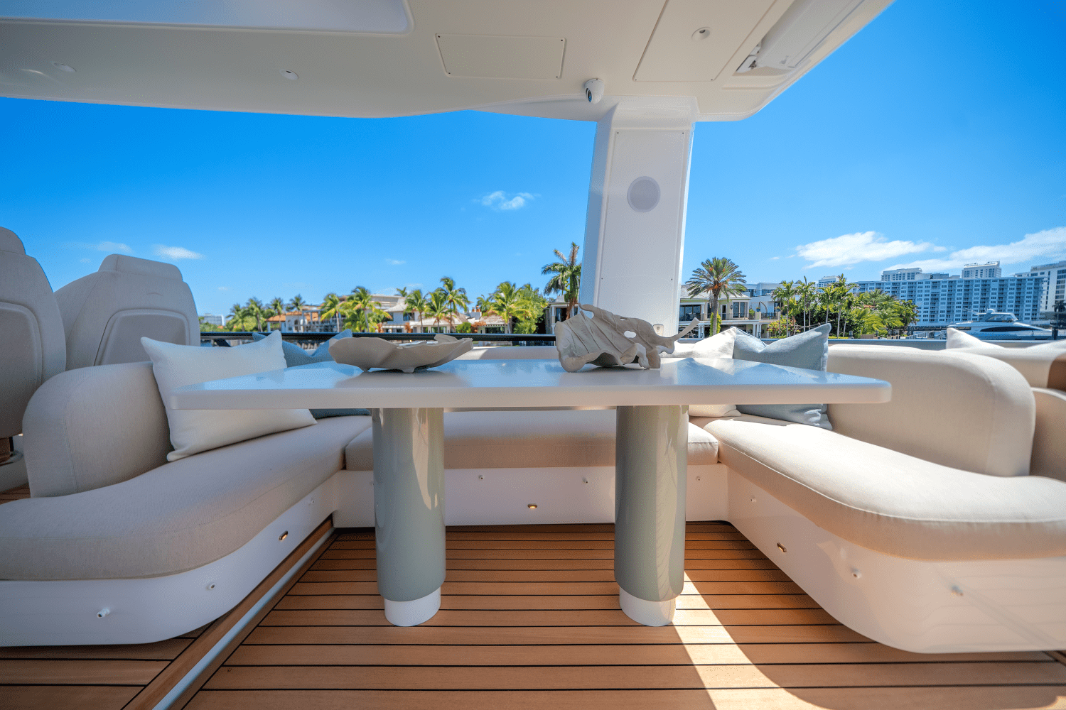 Slide: The Image of Azimut Fly 62 2025 - 60