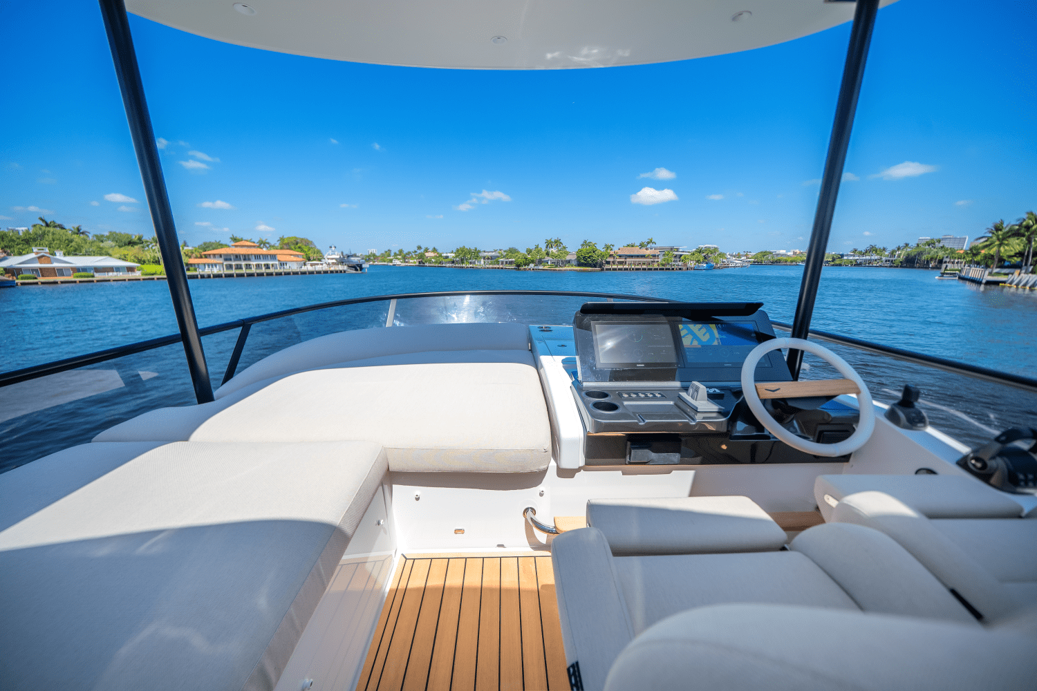 Slide: The Image of Azimut Fly 62 2025 - 61