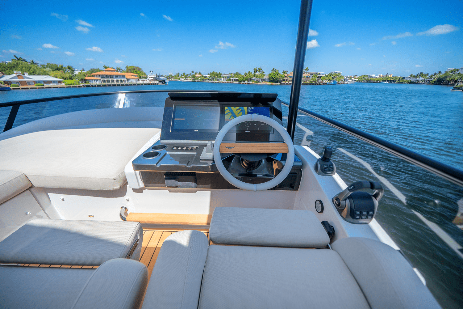 Slide: The Image of Azimut Fly 62 2025 - 62