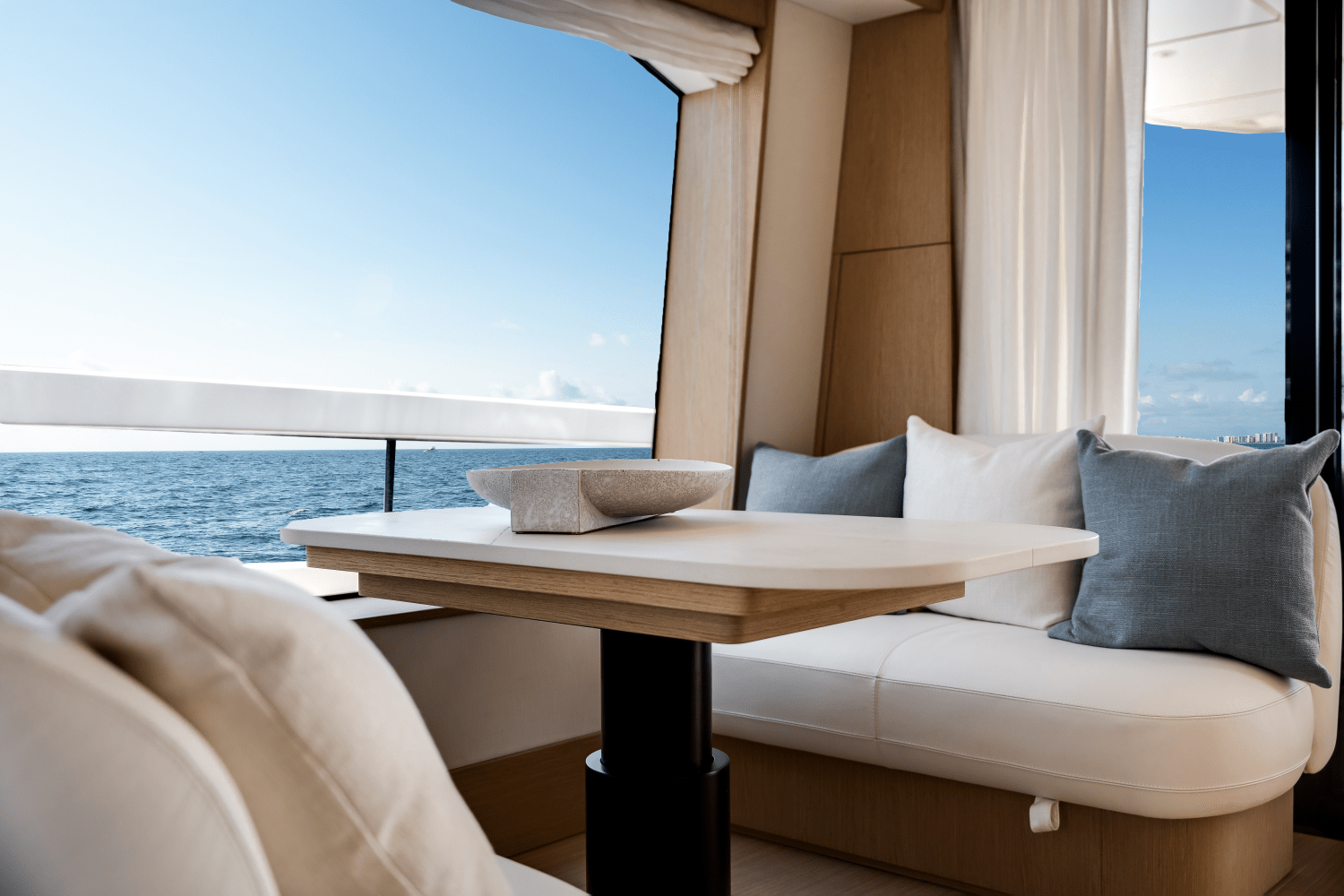 Slide: The Image of Azimut Fly 62 2025 - 65