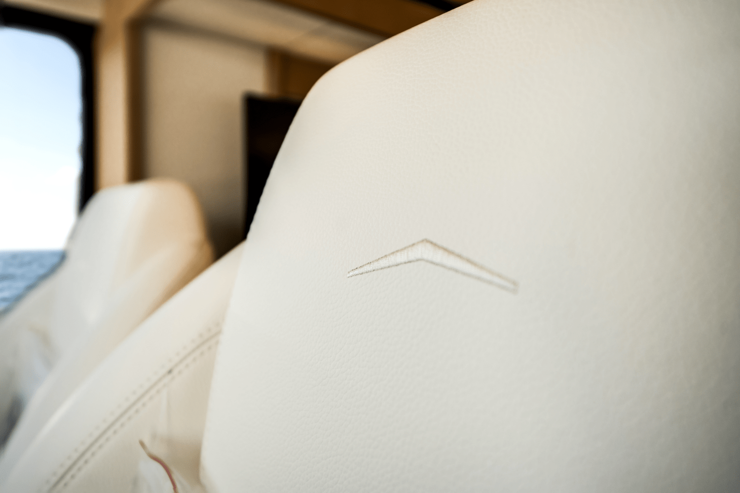 Slide: The Image of Azimut Fly 62 2025 - 67