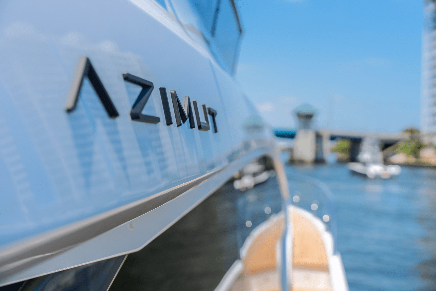 Slide: The Image of Azimut Fly 62 2025 - 75