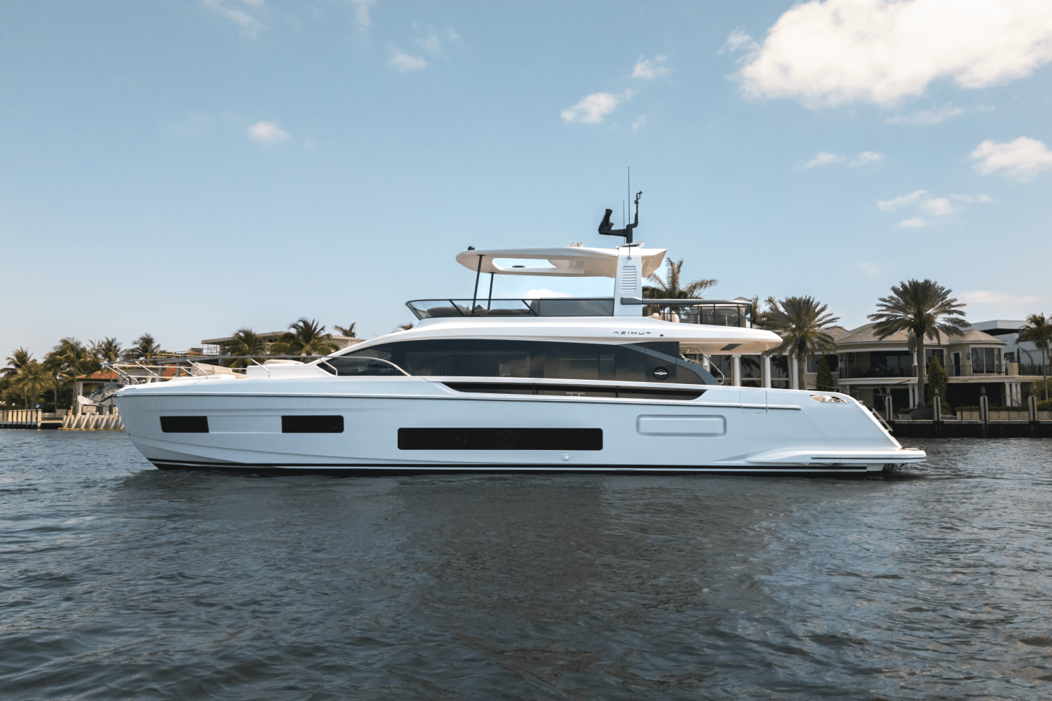 Slide: The Image of Azimut Fly 62 2025 - 83