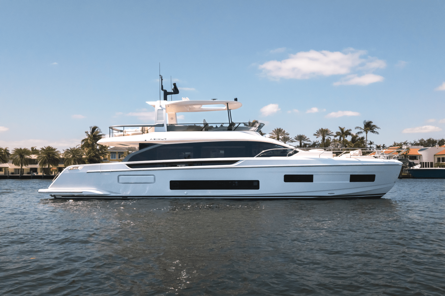 Slide: The Image of Azimut Fly 62 2025 - 85