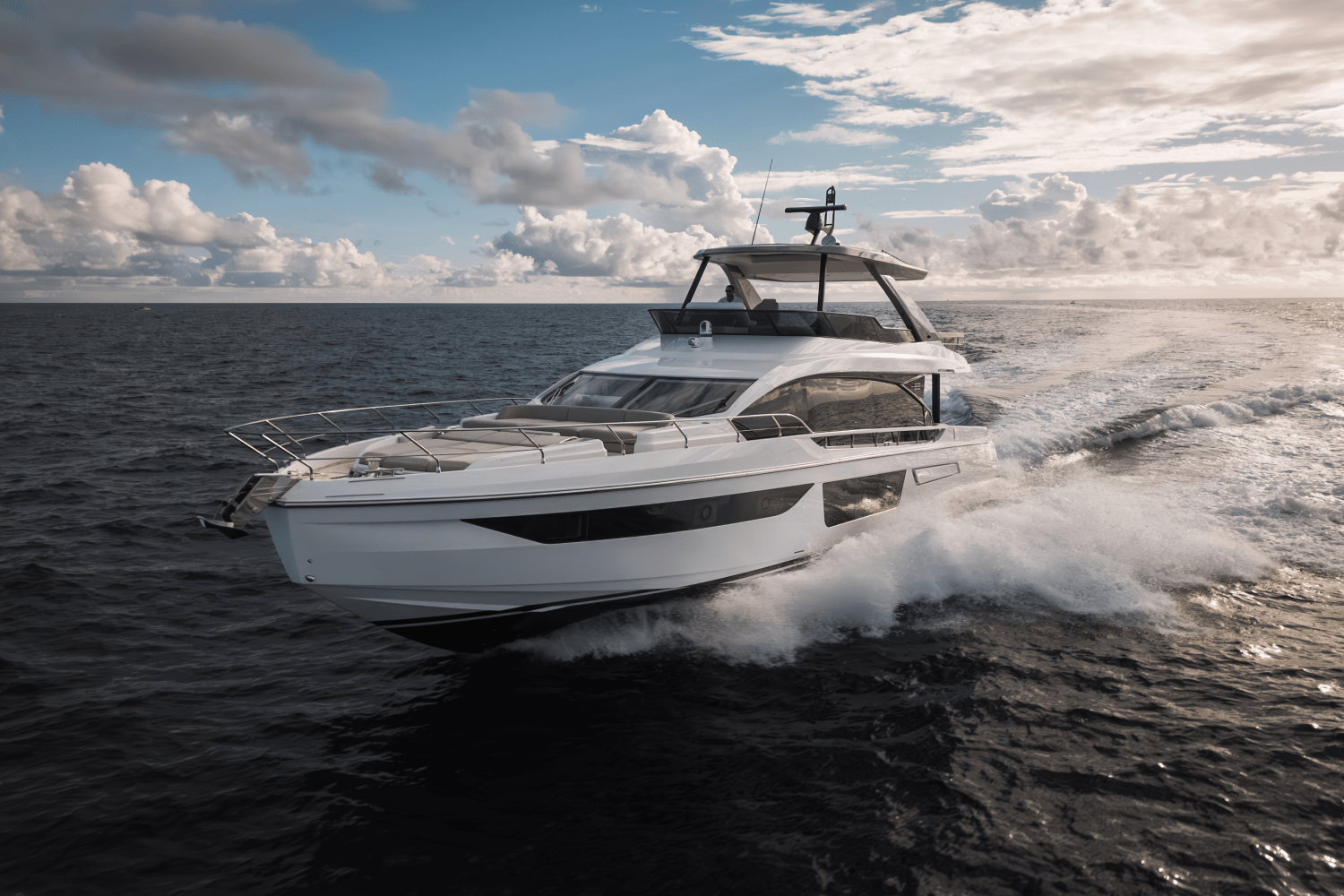 Slide: The Image of Azimut Fly 68 2025 - 0