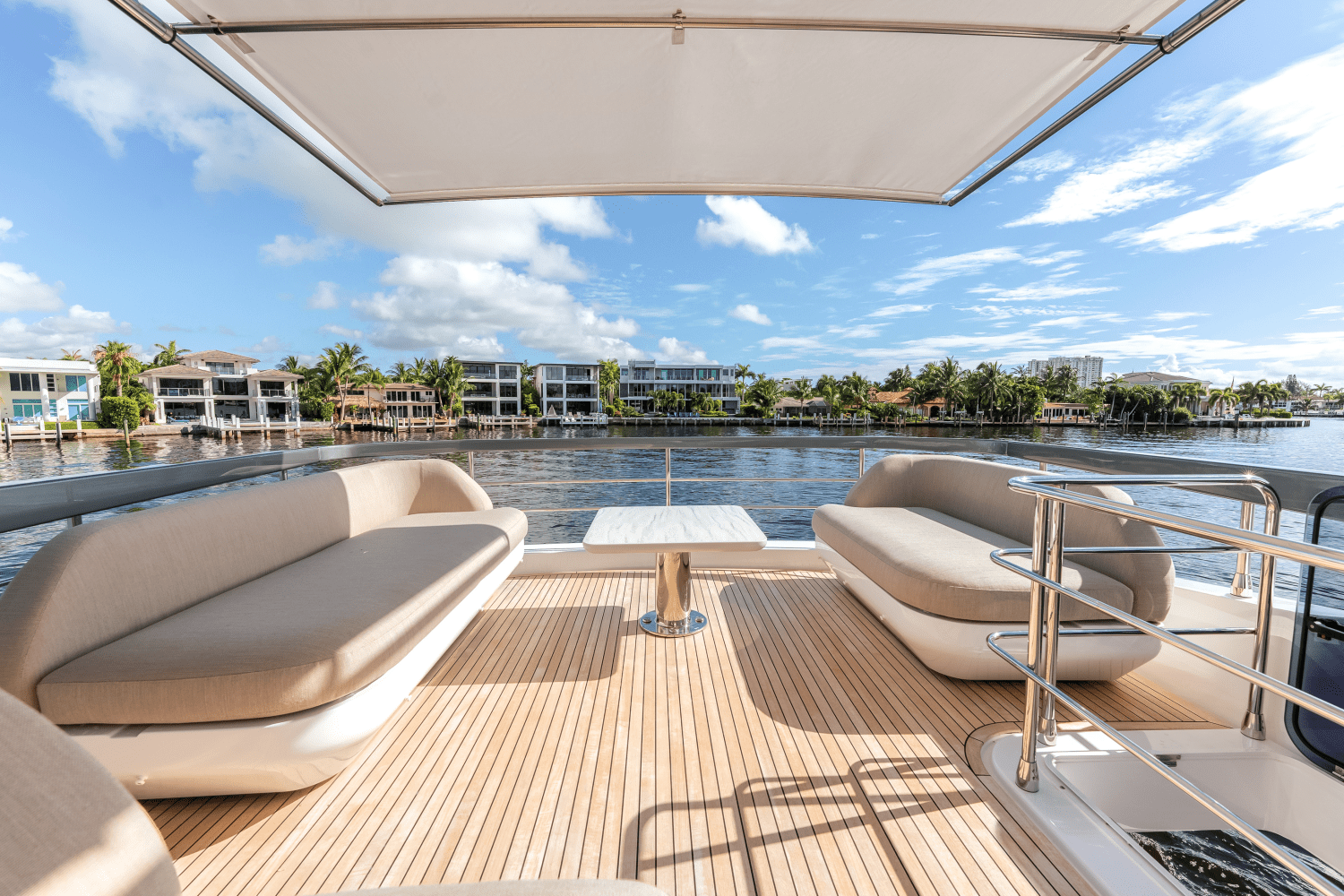 Slide: The Image of Azimut Fly 68 2025 - 55