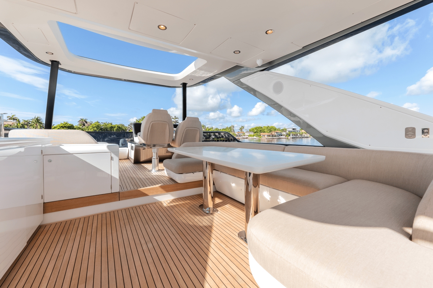 Slide: The Image of Azimut Fly 68 2025 - 56